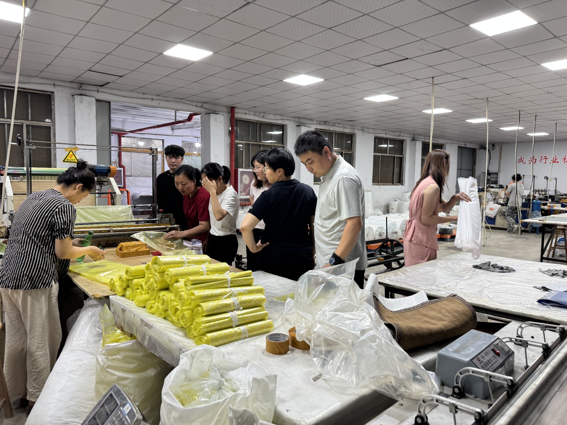 新员工车间2.jpg